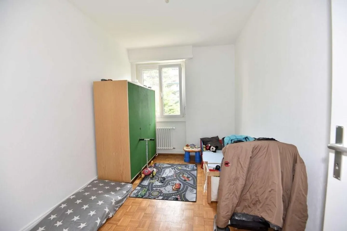 Proche Source, joli appartement de 3.5 pièces avec grand balcon - Foto 7 di 10