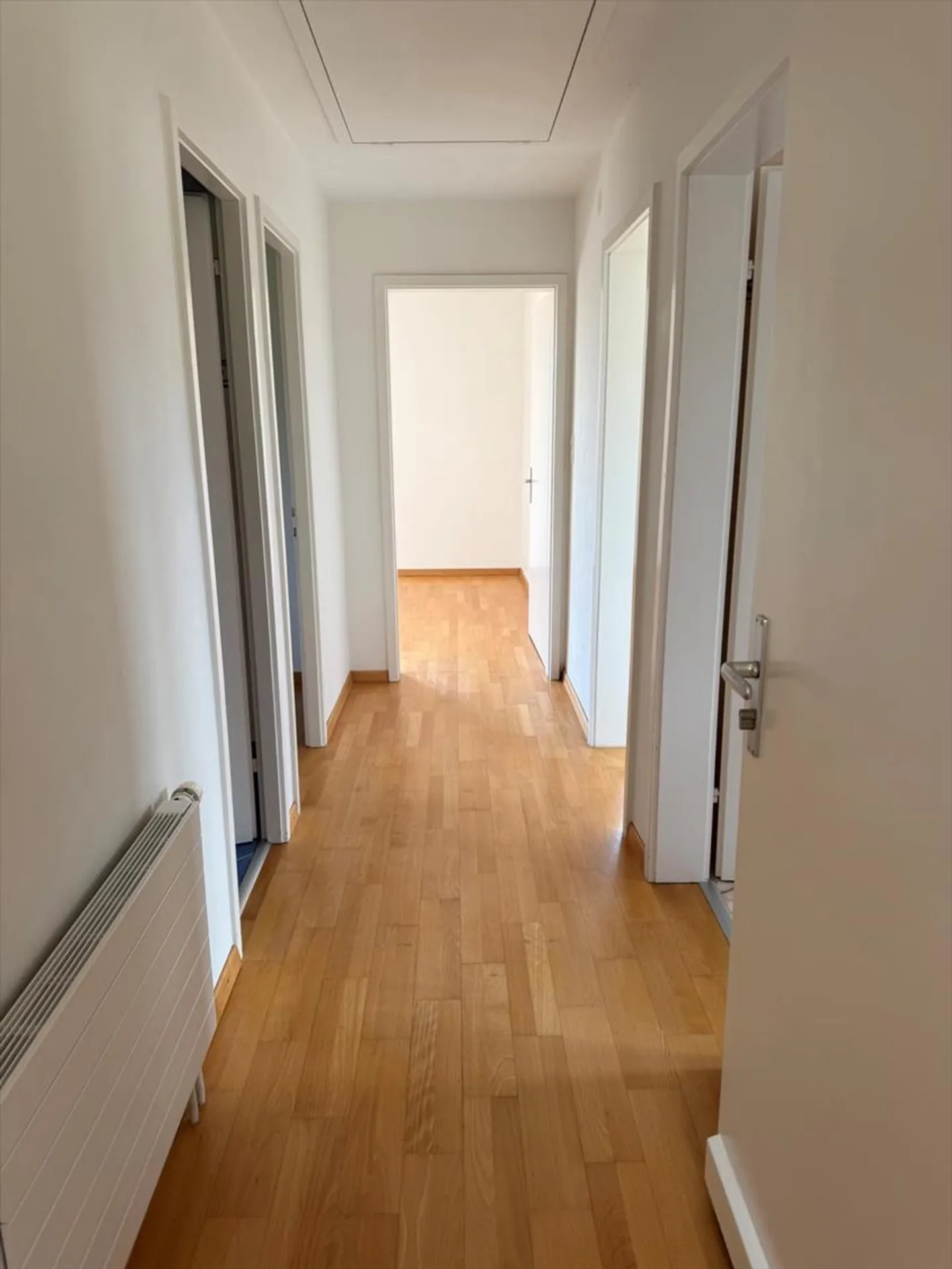 Einzelvilla mit 5 Zimmern und schönem Seeblick und großem Garten - Foto 11 von 13