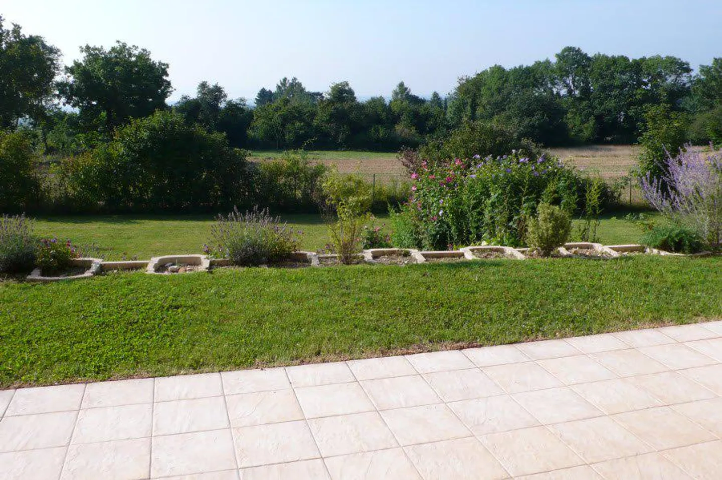 Einzelvilla mit 5 Zimmern und schönem Seeblick und großem Garten - Foto 12 von 13