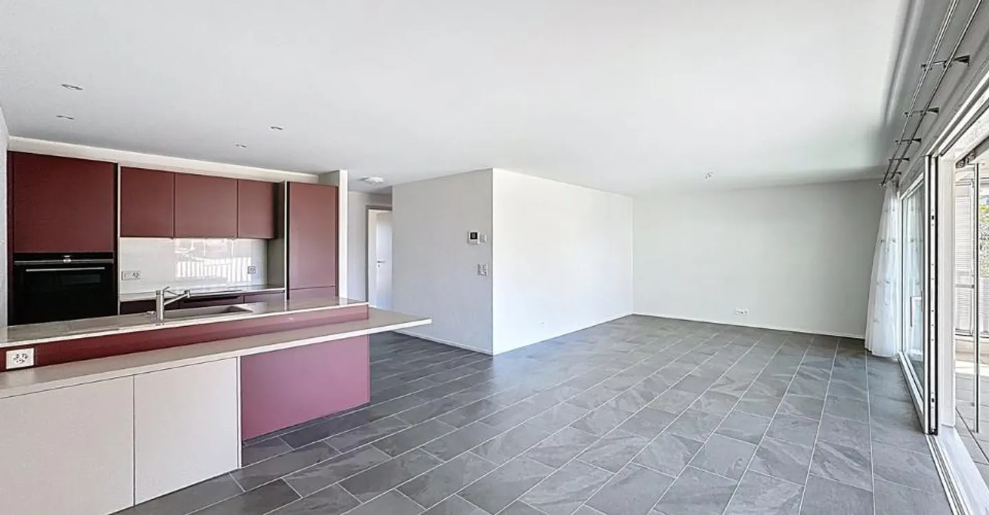 4.5-room attic apartment with large balcony/terrace - Photo 11 of 12