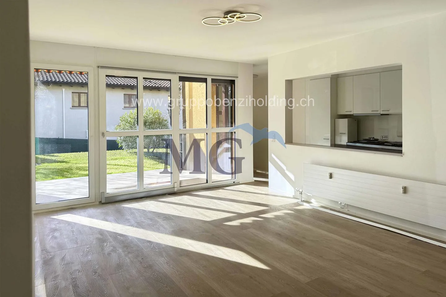 4.5-room apartment in a residential area with private garden - Photo 2 of 21