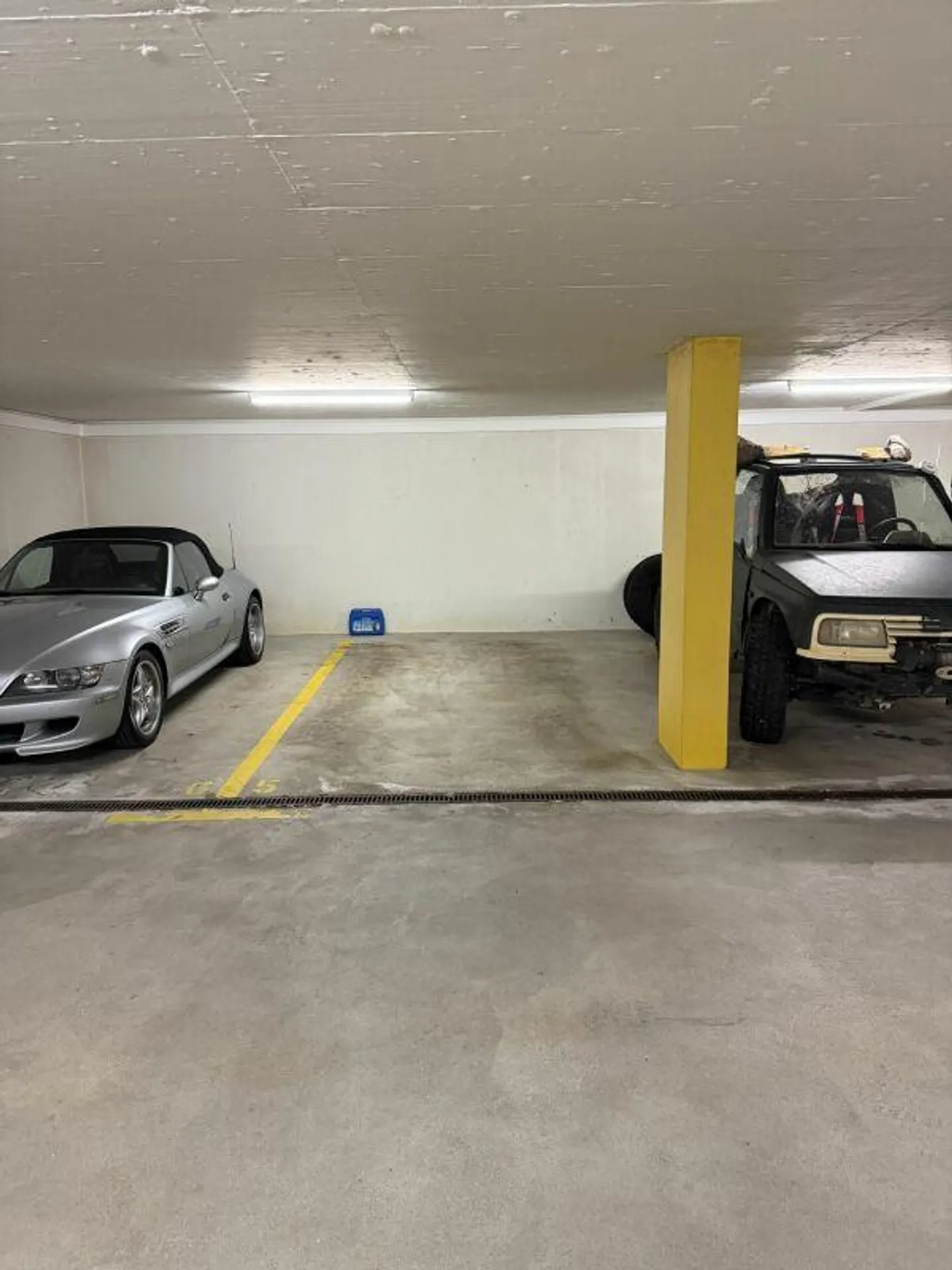 Underground parking space in Niederteufen - available immediately - Photo 1 of 6