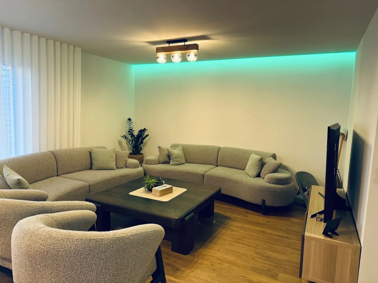 Einfamilienhaus - Foto 2 von 32