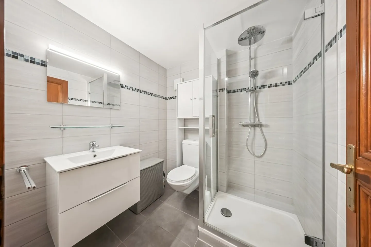 Fascino, spazio e potenziale Scopri la tua casa a Genthod! - Foto 13 di 13