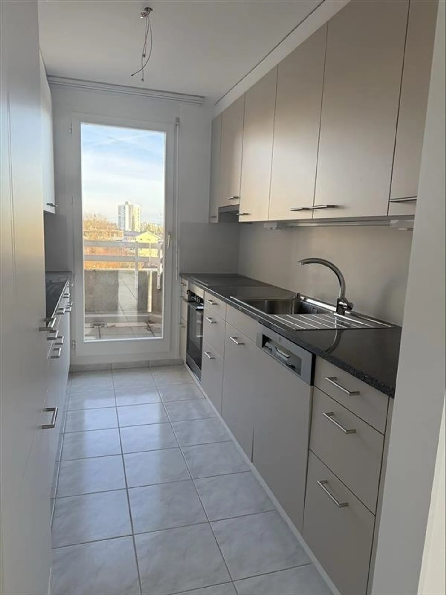 Appartamento moderno di 3,5 stanze in una posizione favorevole - Foto 1 di 6