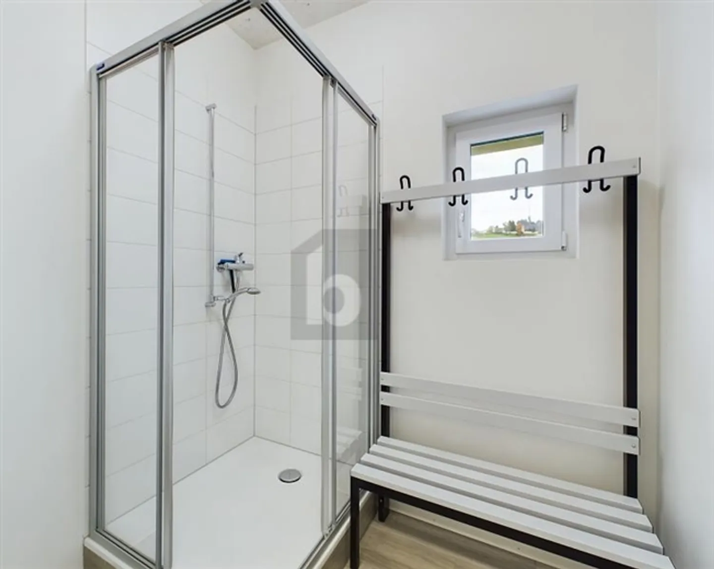 ACCESSIBILE IN MODO OTTIMALE, LUMINOSO E SPAZIOSO - Foto 4 di 6