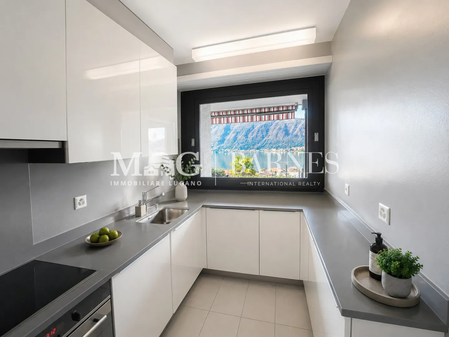 Bissone: 4.5-room apartment, garden, garage, lake view - Photo 3 of 9