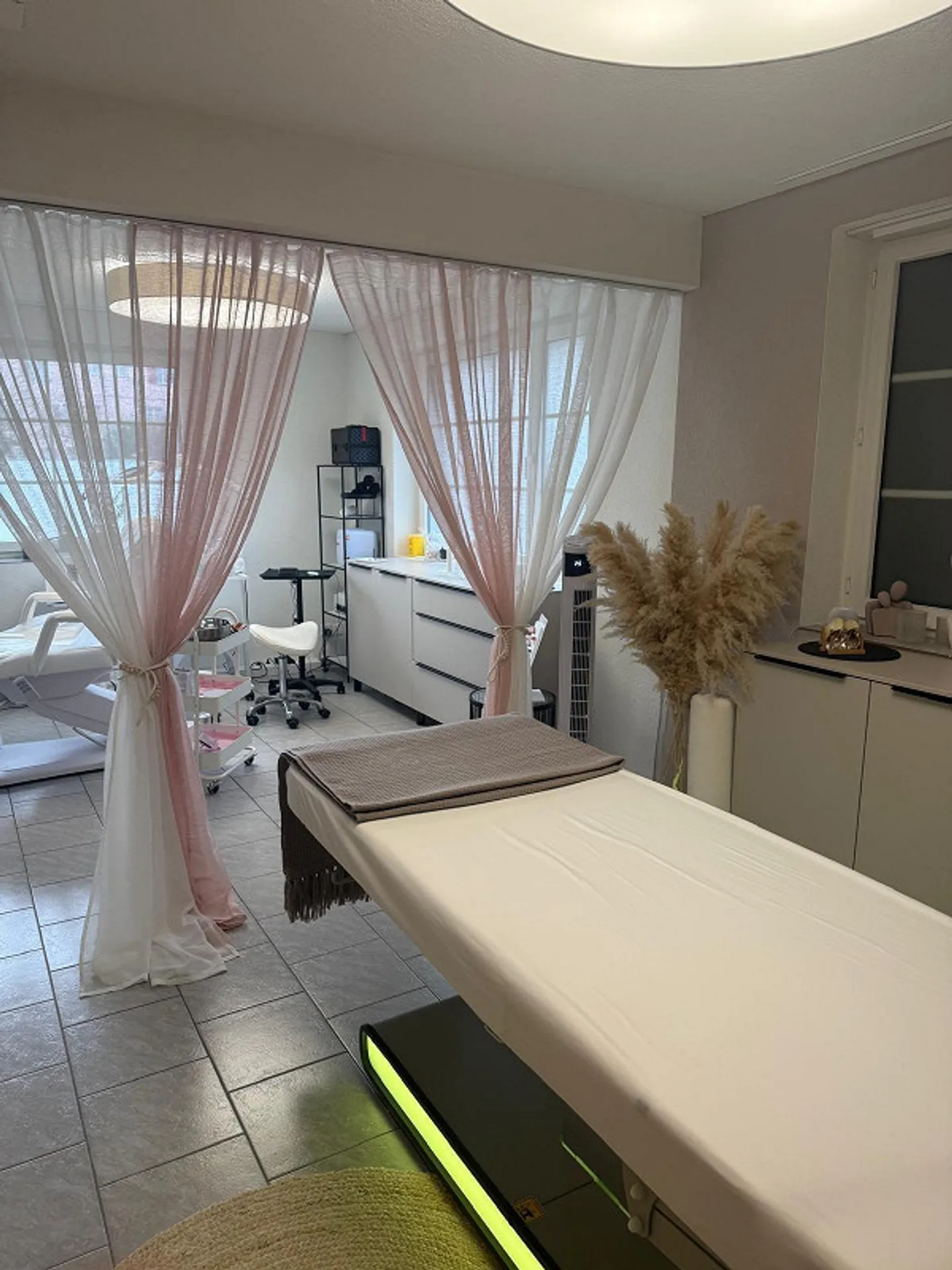 Appartamento di 2,5 stanze in stile loft in stile cottage a Widnau - Foto 5 di 11