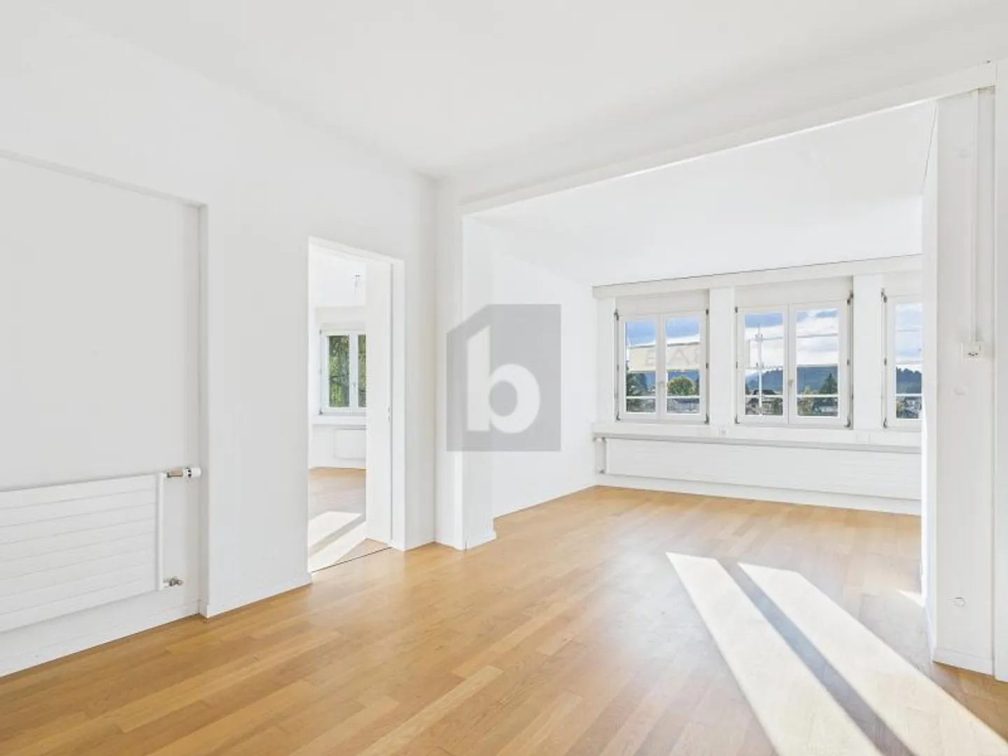 Office space for rent - Photo 2 of 6