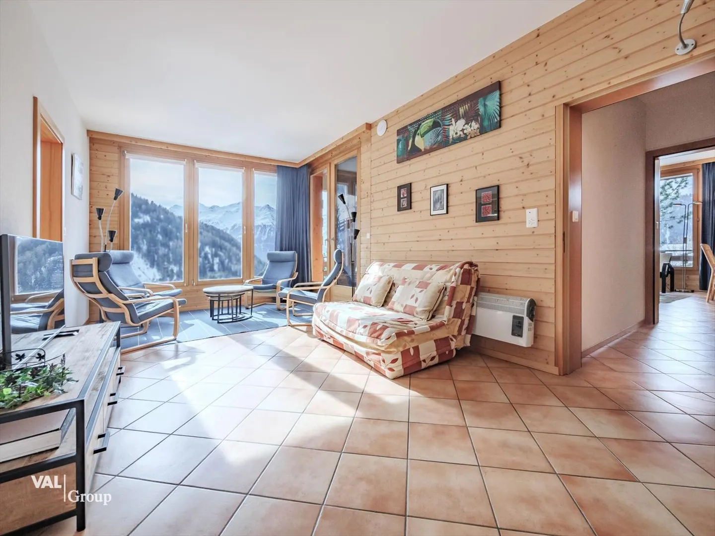 Ideally located at the foot of the slopes - Photo 1 of 10