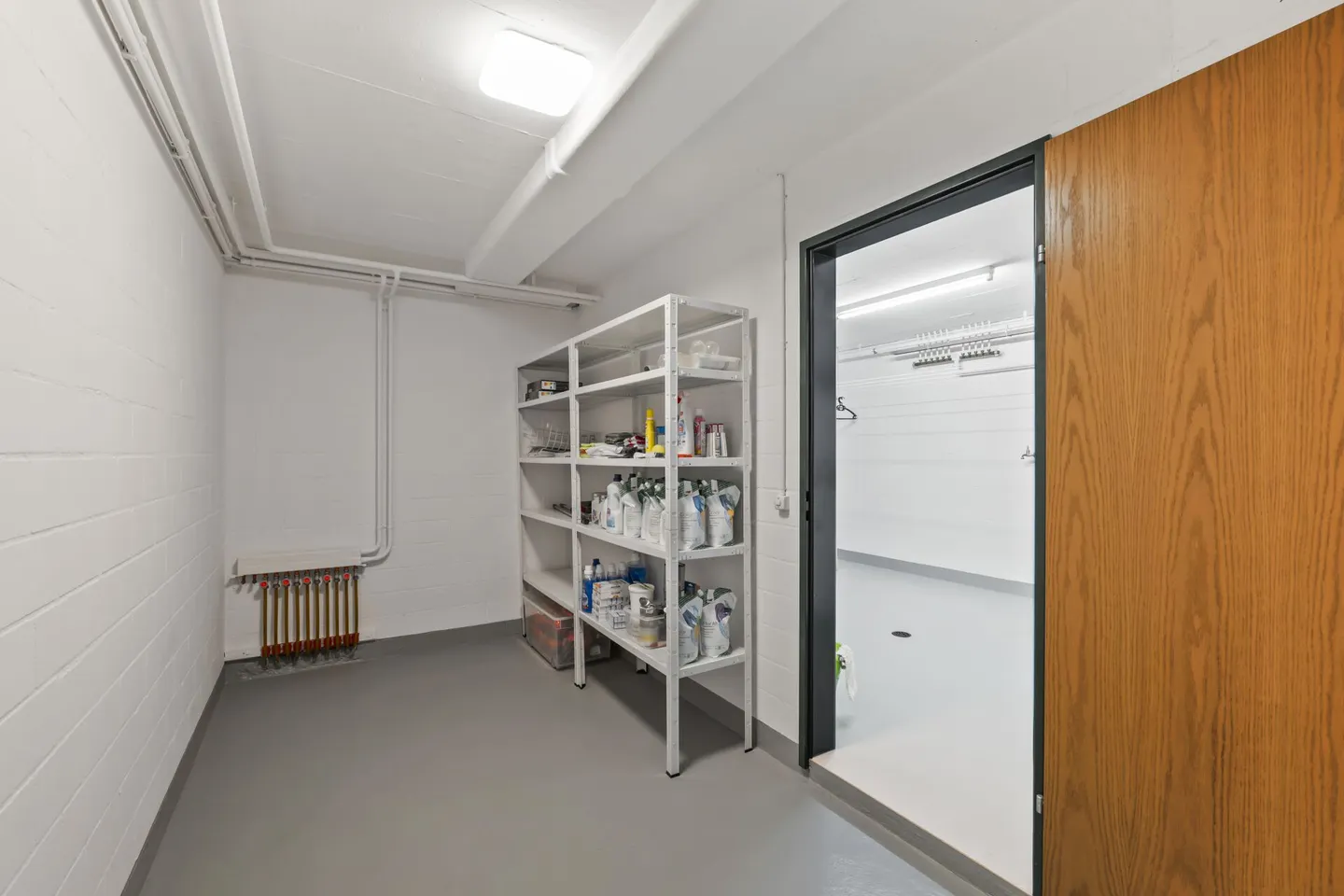 Casa unifamiliare ben tenuta con 6 camere in una posizione tranquilla e soleggiata a Rothrist - Foto 17 di 21