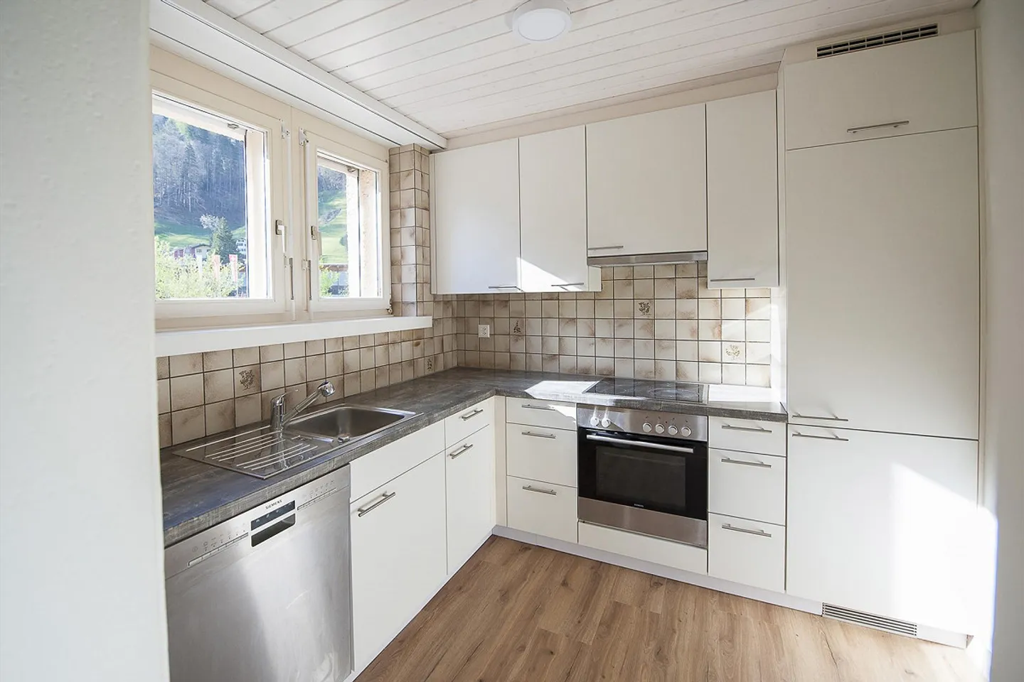4 1/2 Zimmer Wohnung an ruhiger zentraler Lage - Foto 7 von 18
