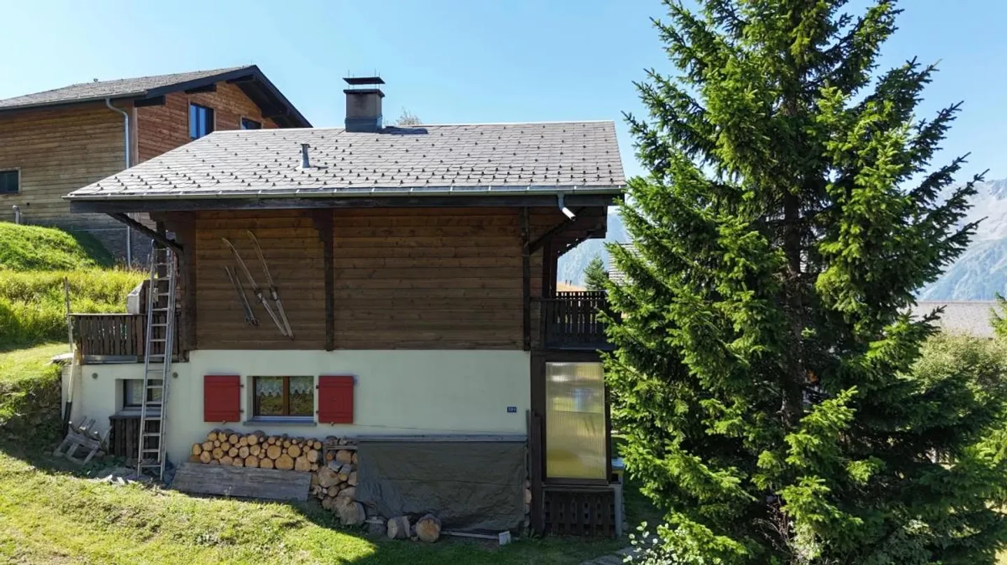 Chalet accogliente con vista panoramica sulle montagne vallesane - Foto 2 di 10