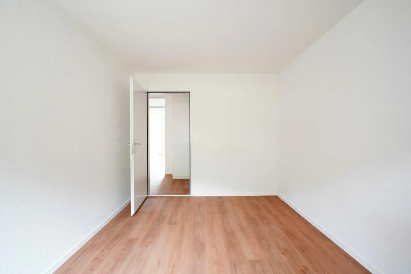 Appartement 3.5 pièces entièrement rénové à Wattwil - Photo 5 sur 11