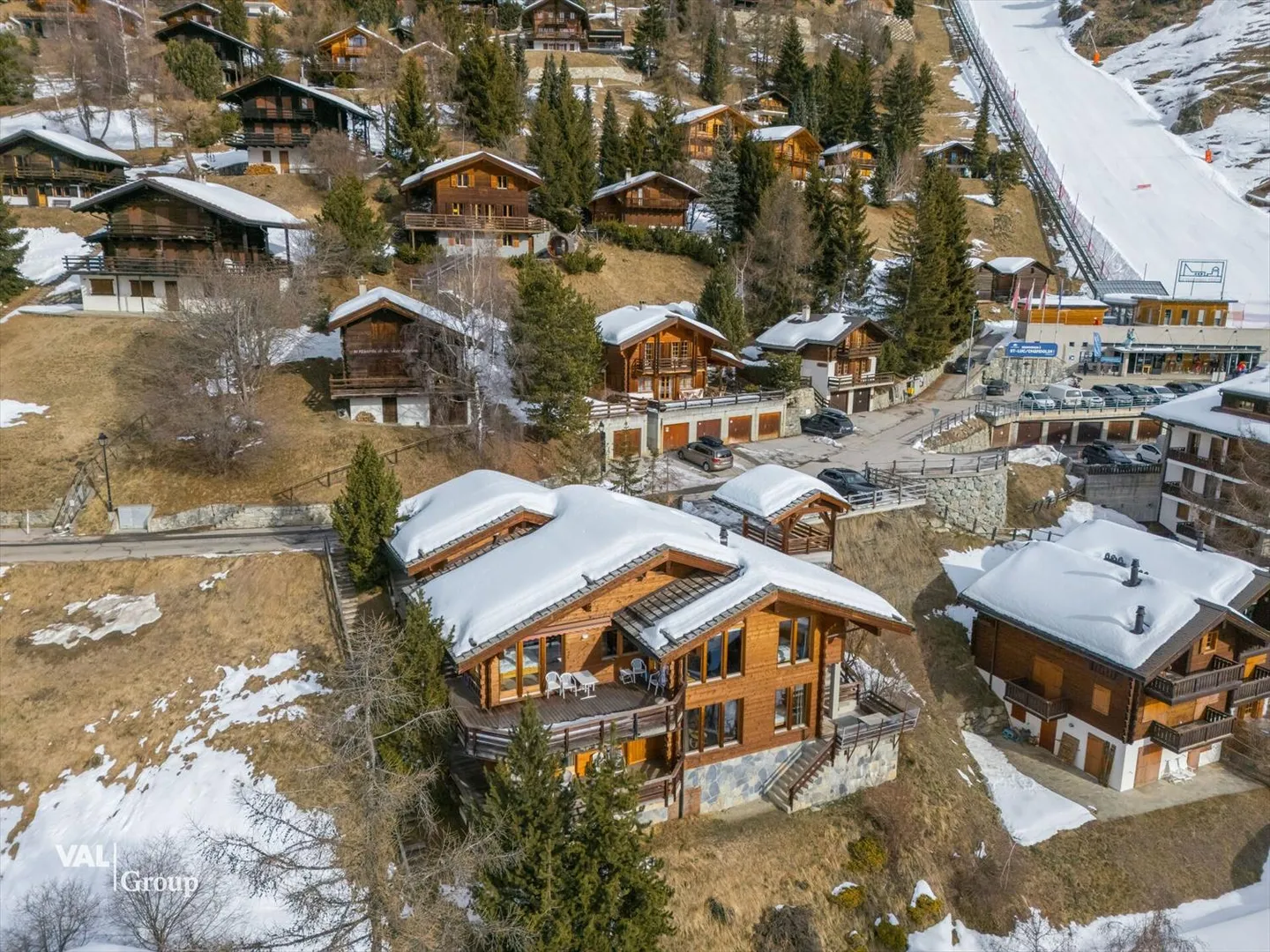 Ideally located at the foot of the slopes - Photo 10 of 10