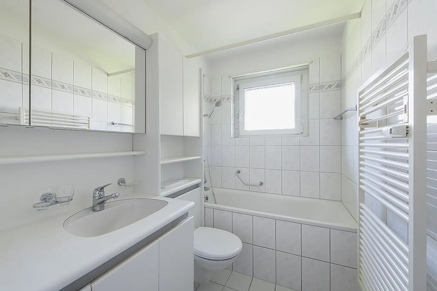 ***3'ZWG**62m2**oberster Stock**grosser Balkon*** - Photo 6 sur 6