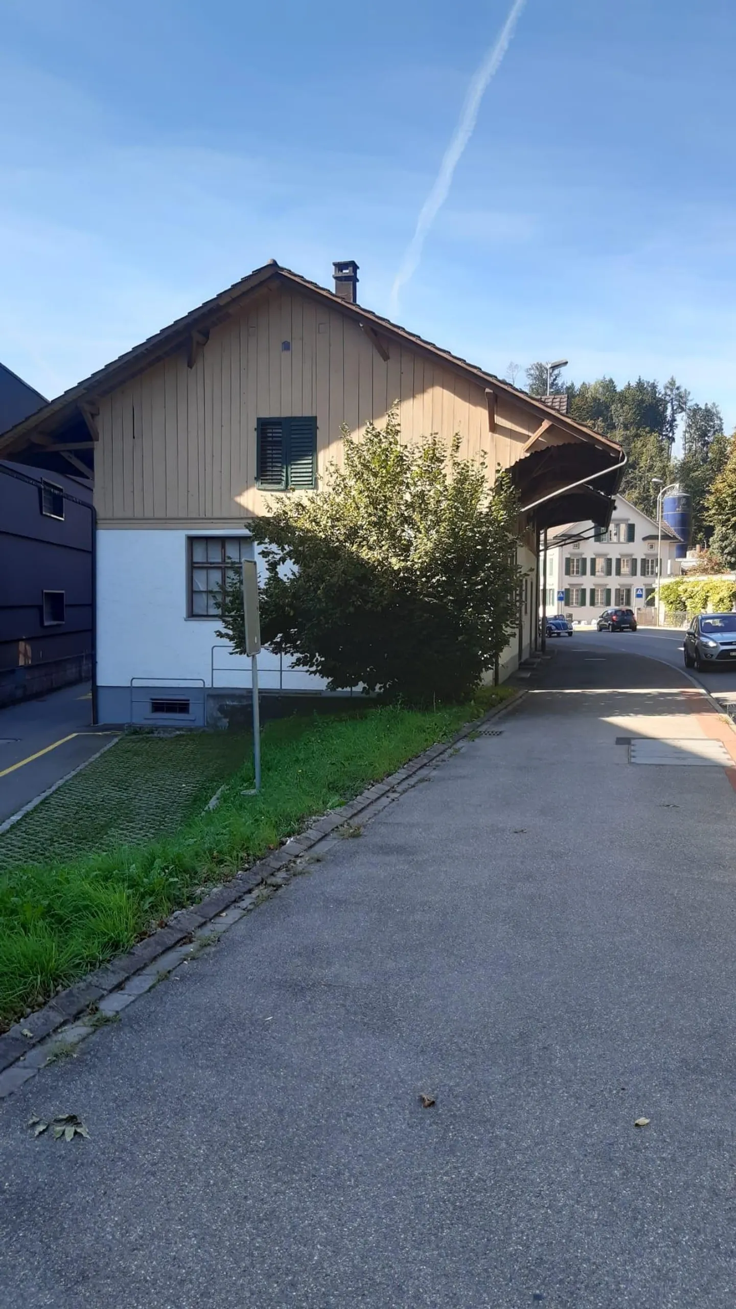 Edificio ad uso misto in affitto - Foto 1 di 8