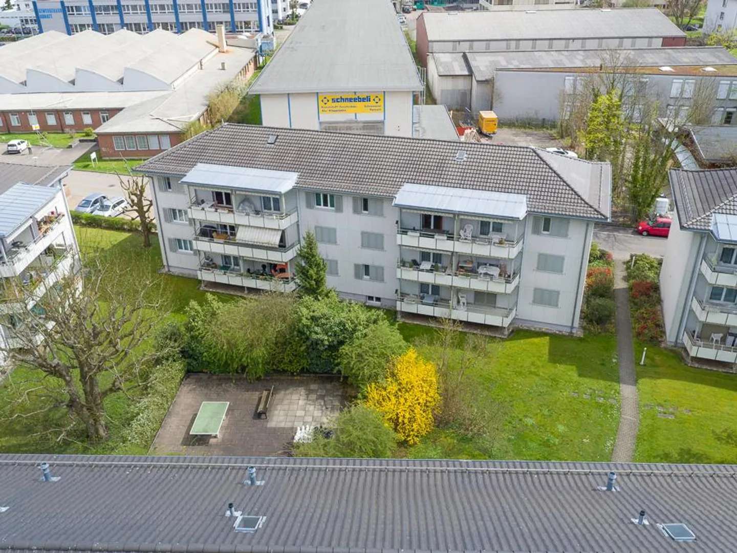 ***3'ZWG**62m2**oberster Stock**grosser Balkon*** - Photo 2 sur 6