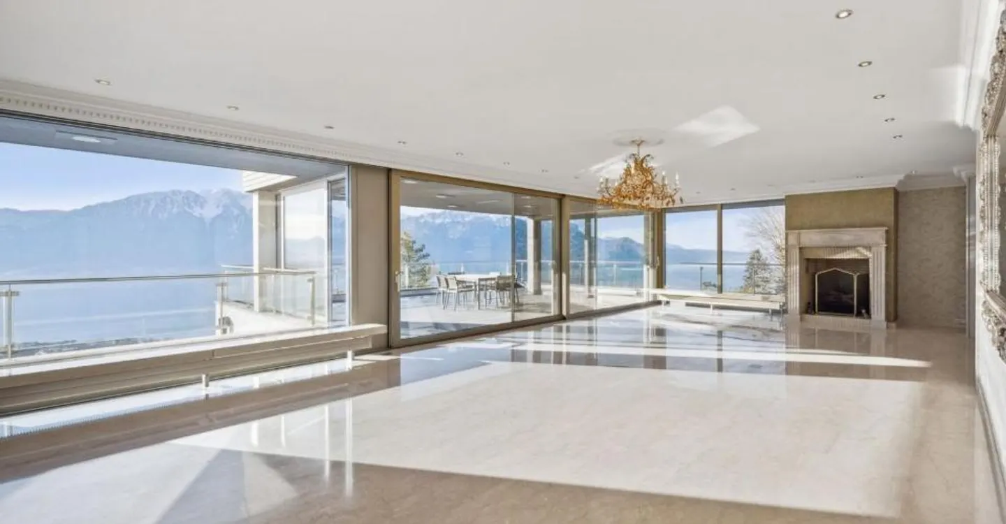 Proprietà Unica con vista panoramica, esclusiva di Sotheby's! - Foto 10 di 13