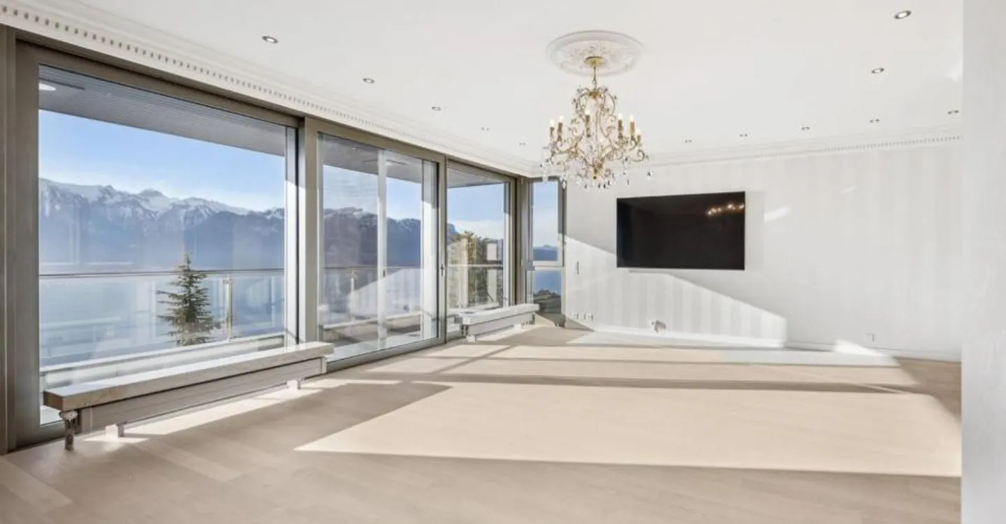 Proprietà Unica con vista panoramica, esclusiva di Sotheby's! - Foto 11 di 13