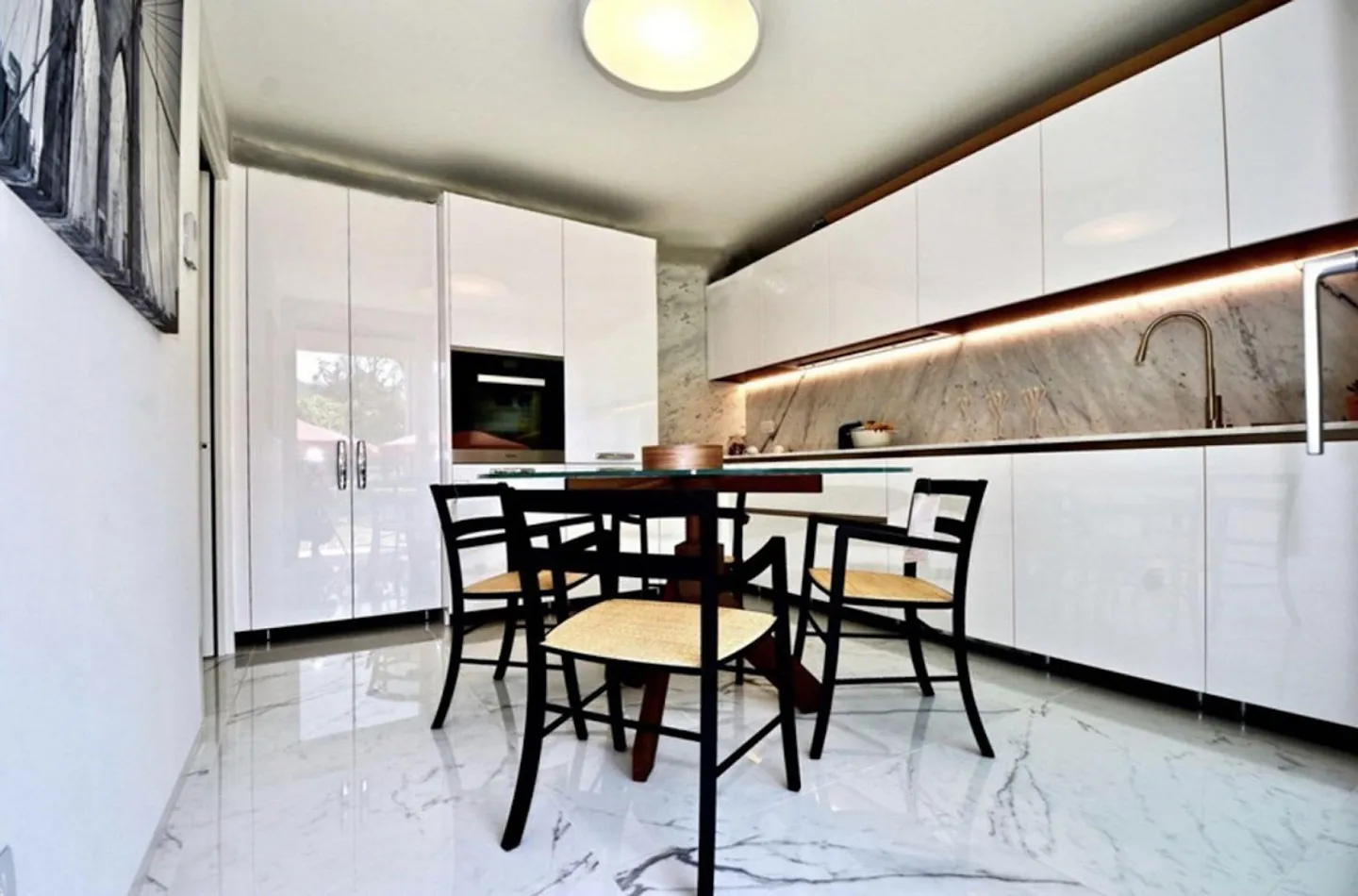 NUOVA CASA DI 6.5 LOCALI SUL LAGO | FULLY FURNISHED 6.5-ROOM HOUSE ... - Foto 6 di 10