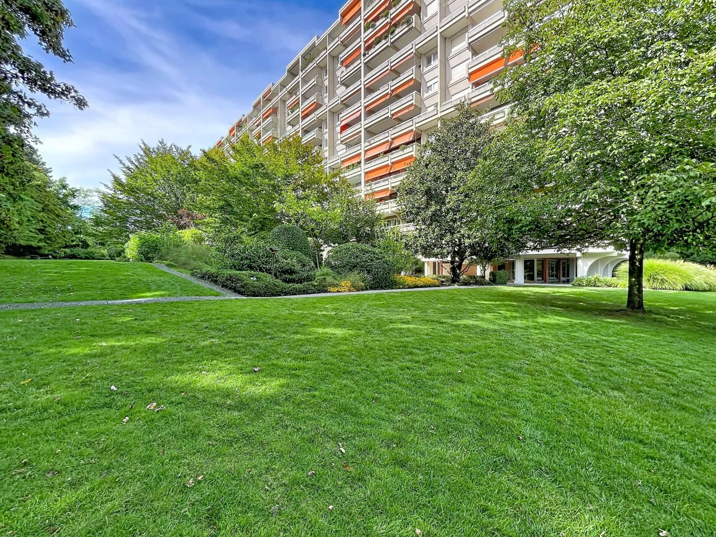 Elegant Apartment in Matutina Parc - Photo 1 of 4