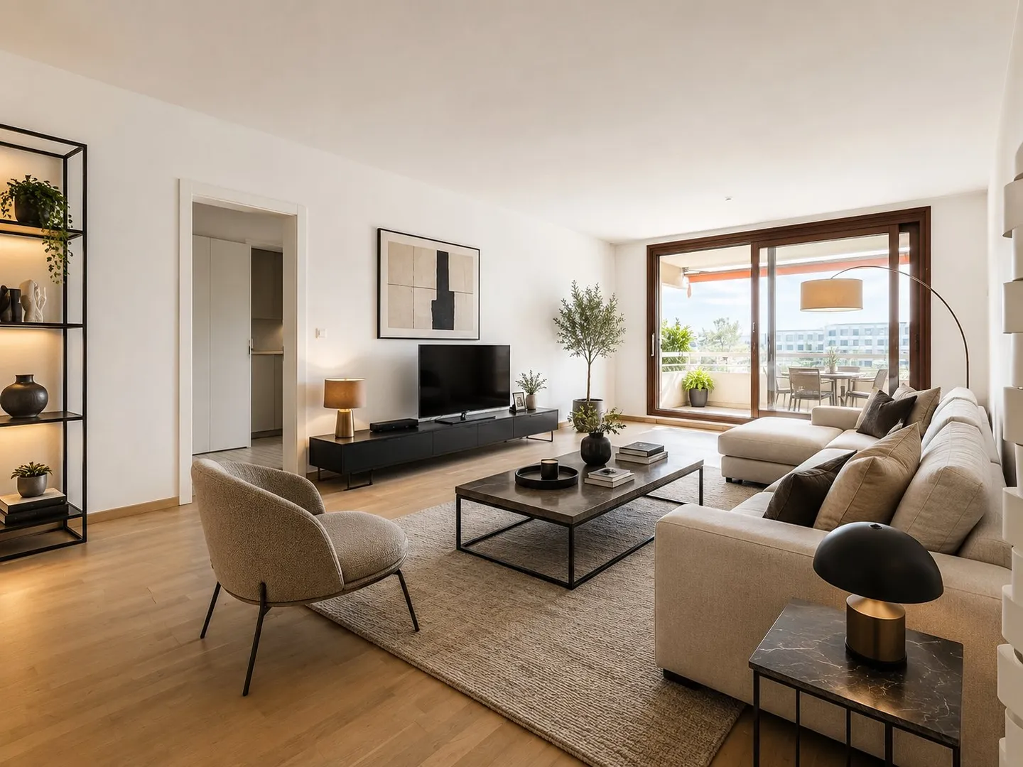 Elegant Apartment in Matutina Parc - Photo 2 of 4