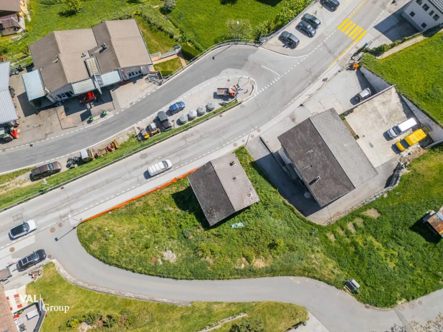 Ideal gelegenes Grundstück für ein Projekt mit 3 Wohnungen, Baugenehmigung vorhanden - Foto 5 von 5