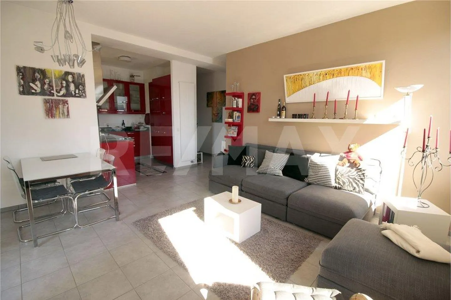Appartamento 2½ con vista lago in mansarda con terrazza e giardino - Foto 10 di 13