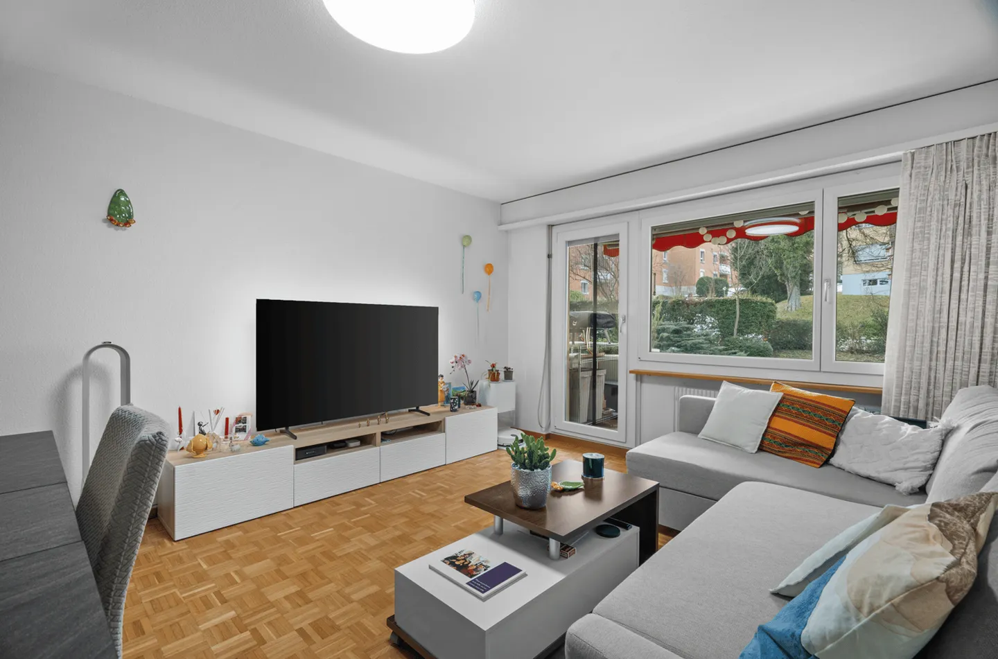 Stilvolles Apartment in Adliswil - Foto 1 von 8