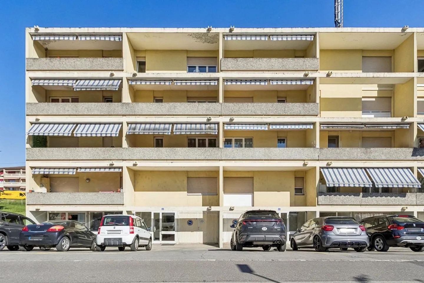 Appartamento bilocale al 1° piano, completamente ristrutturato, disponibile immediatamente - Foto 9 di 10