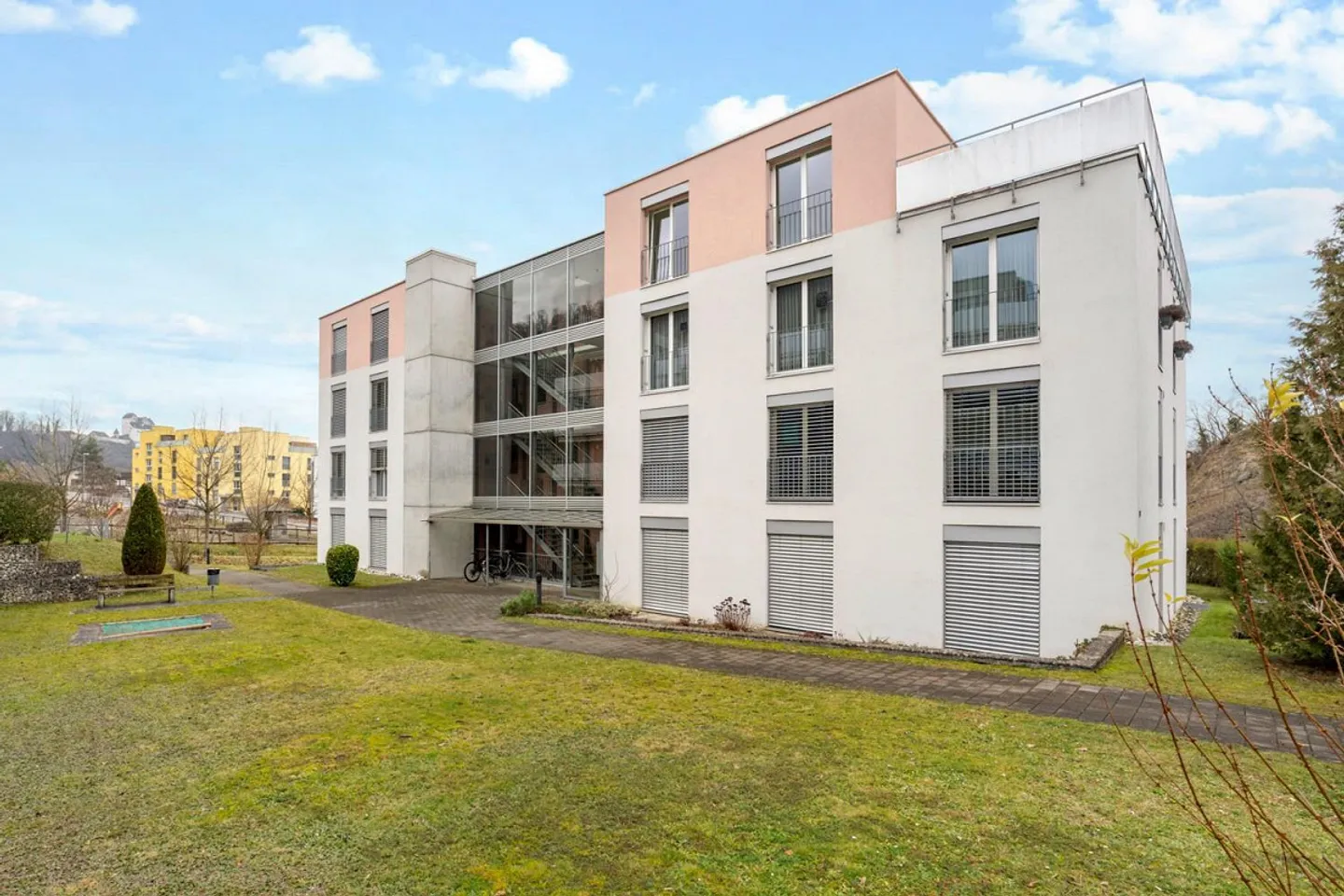 BAIGNÉ DE LUMIÈRE ET CHARMANT, AVEC VUE PANORAMIQUE - Photo 13 sur 13