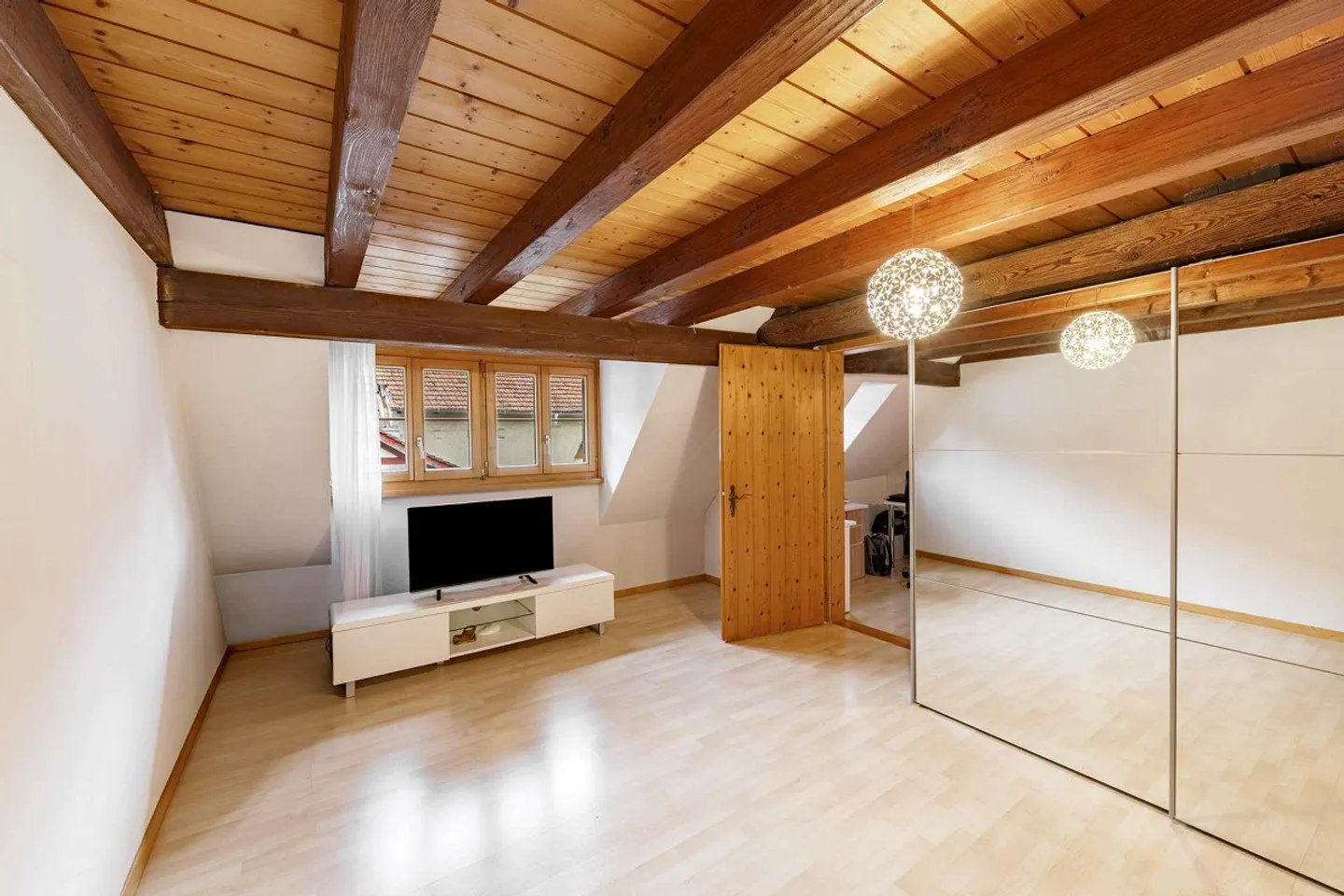 Charmantes Mehrgenerationenhaus im Herzen von Wilchingen - Foto 10 von 14