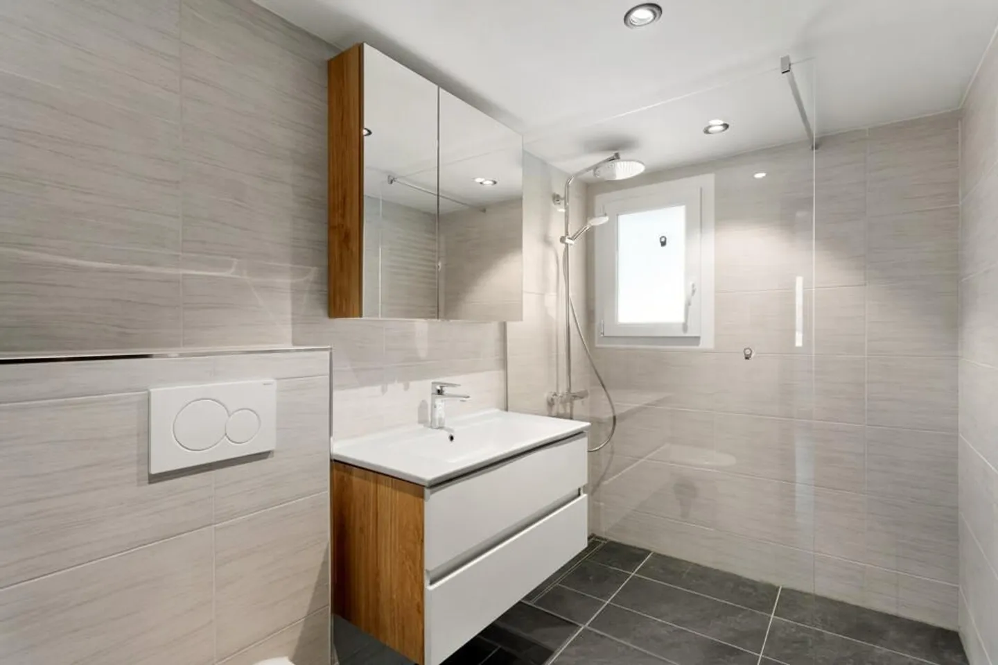 Casa residenziale affascinante con bel giardino - Foto 4 di 6