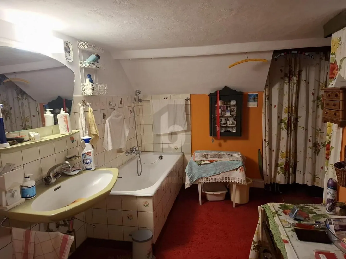 MAGNIFICO, PIENO DI CARATTERE, IMPRESSIONANTE - Foto 5 di 6