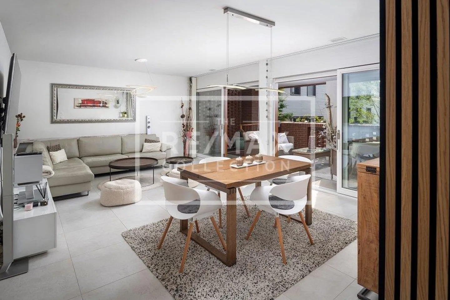 Appartement moderne de 2½ pièces dans l'ensemble urbain de Leuen dans une zone fiscale avantageuse - Photo 3 sur 13