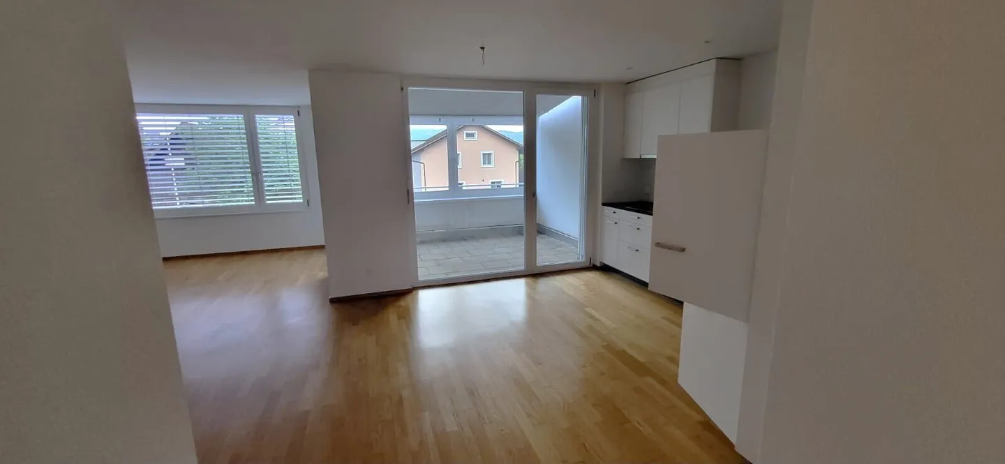Moderne Wohnung mit Balkon - Foto 2 von 7