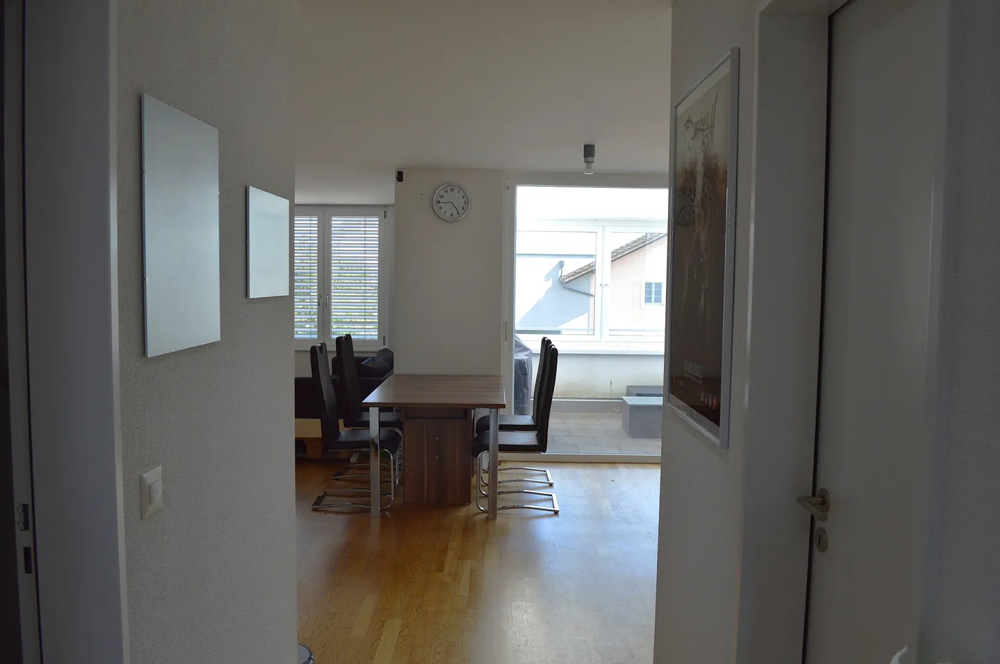 Moderne Wohnung mit Balkon - Foto 3 von 7