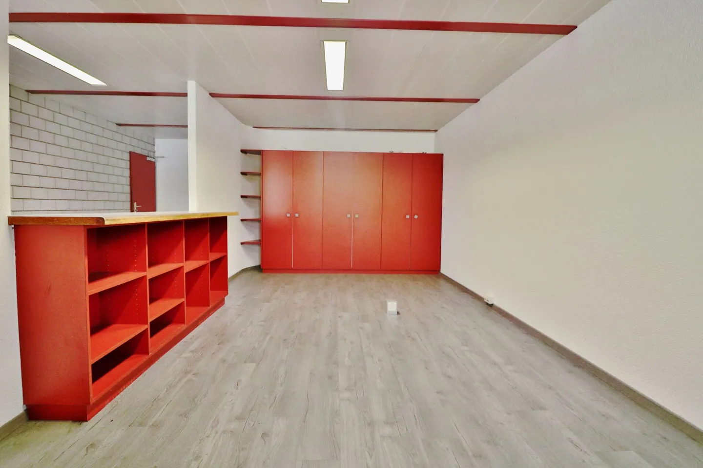 Riddes - Bureaux commerciaux 150 m2 au rez - Photo 7 sur 13