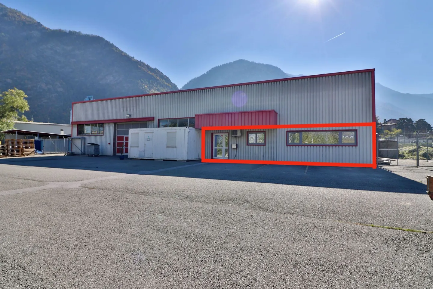 Riddes - Bureaux commerciaux 150 m2 au rez - Photo 12 sur 13