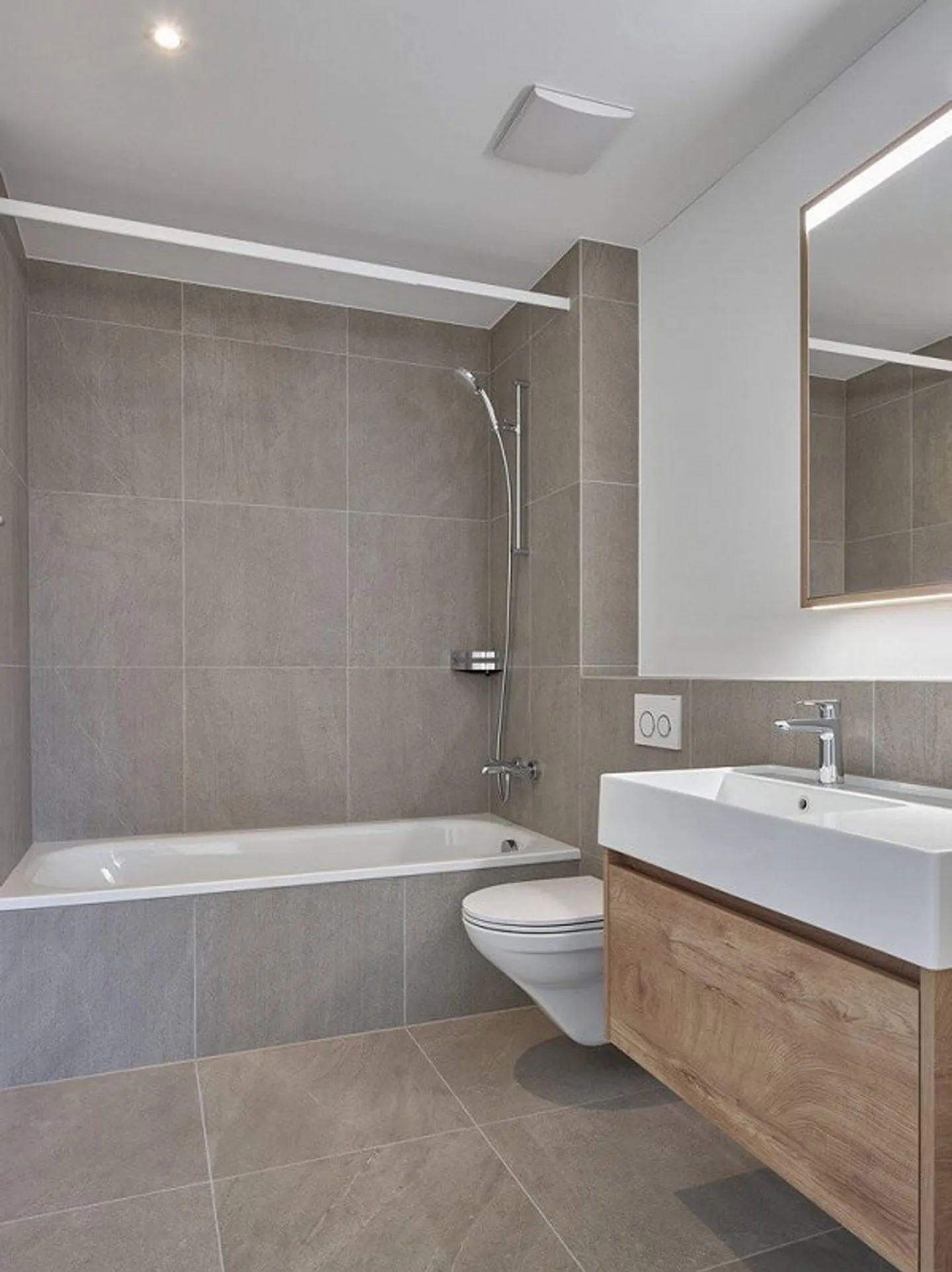 Moderne 5.5 Zimmerwohnung mit Mobilitätskonzept in Sempach Stadt - Foto 6 von 8