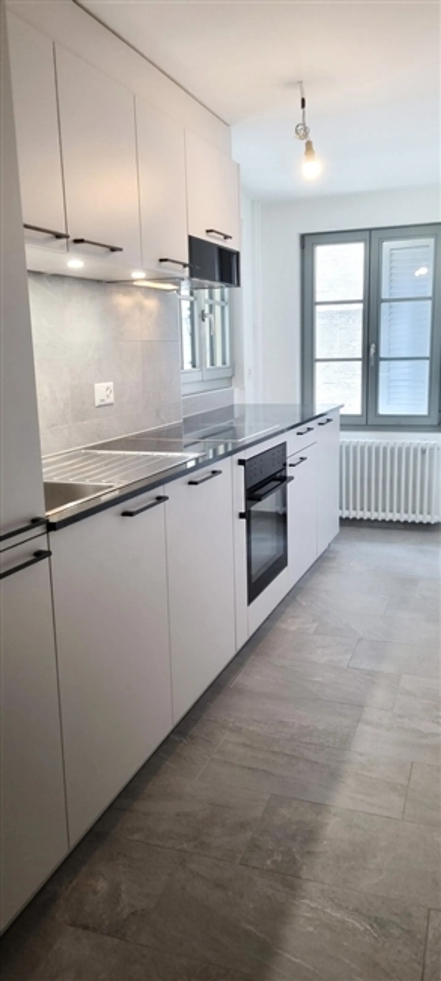 «ZU VERMIETEN IN ESTAVAYER-LE-LAC
Hervorragendes 4,5-Zimmer-Duplex» - Foto 3 von 13