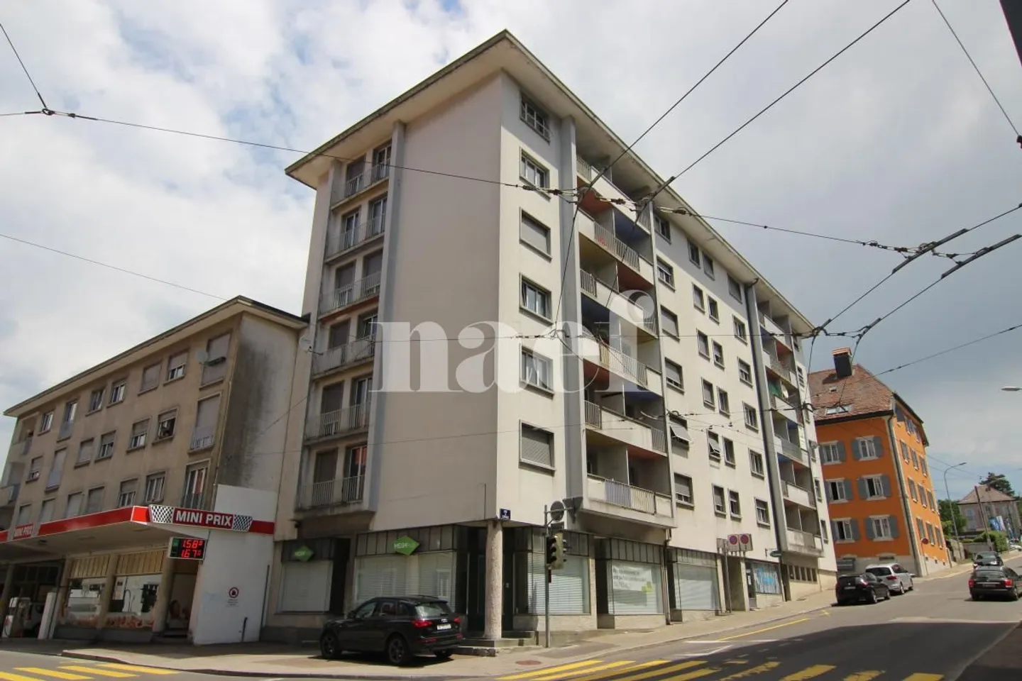 4 Zimmer kürzlich renoviert in der Nähe des Zentrums mit Balkon - Foto 1 von 13