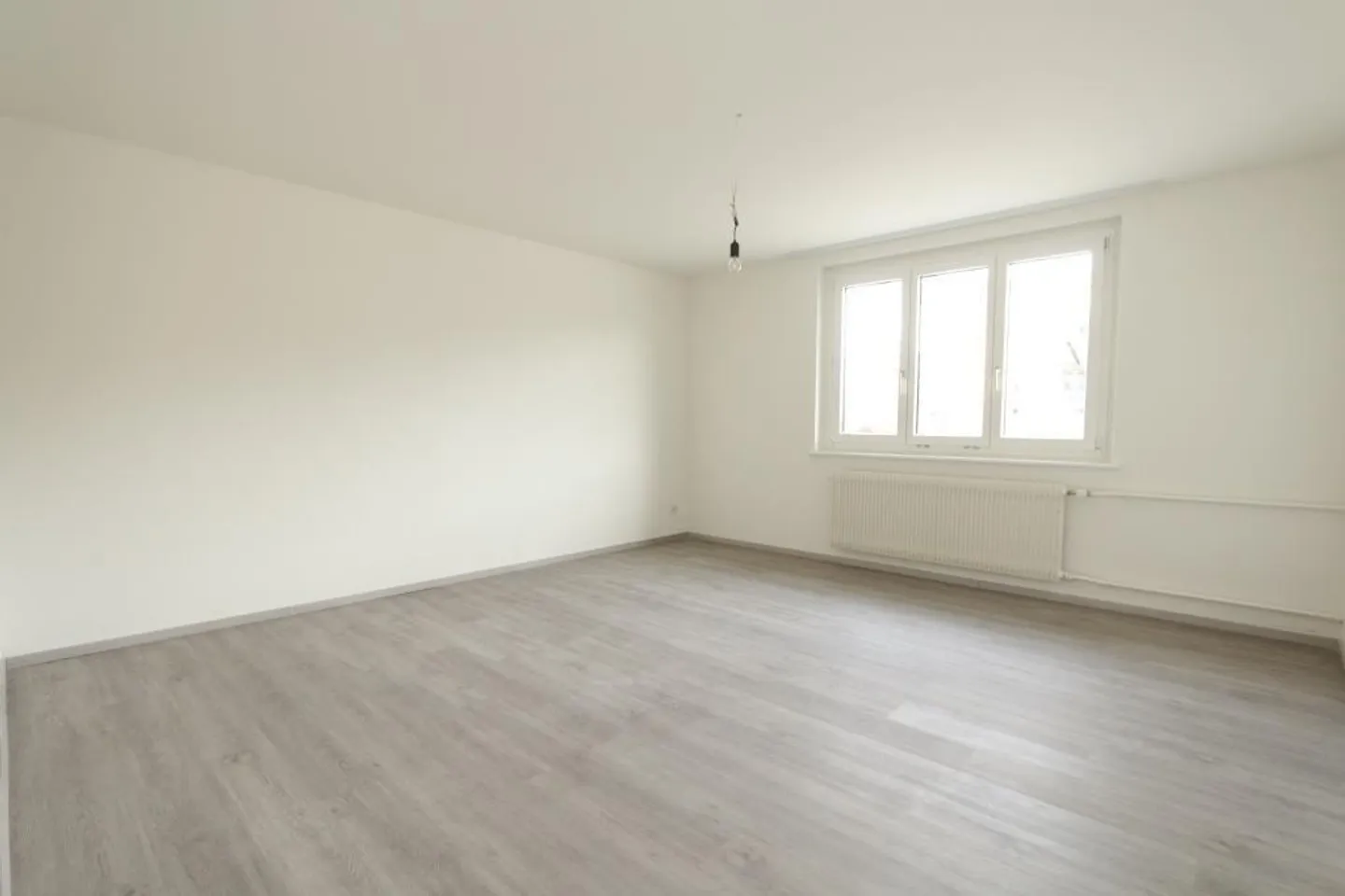 Helle 3-Zimmer-Wohnung - Foto 3 von 6