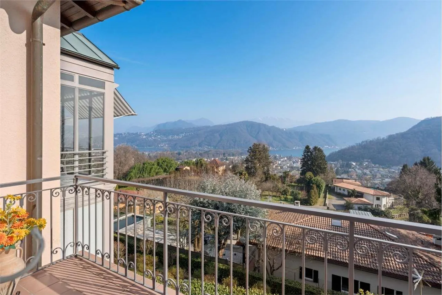 Attika mit Seeblick in Pura - Foto 11 von 13