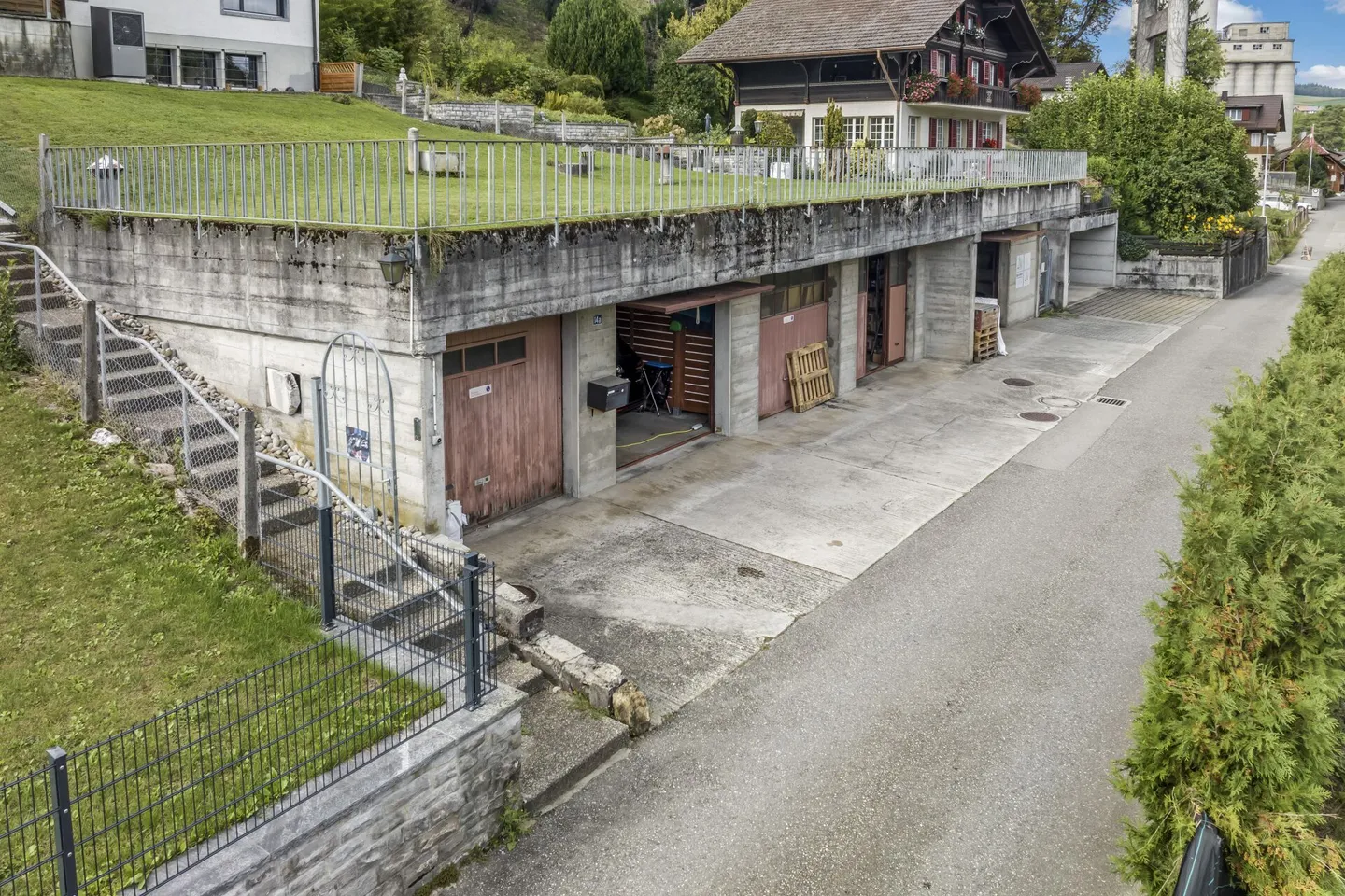 Everything under 2 roofs - Photo 33 of 34