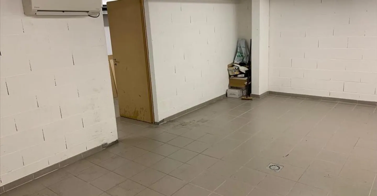 Edificio ad uso misto in affitto - Foto 1 di 6