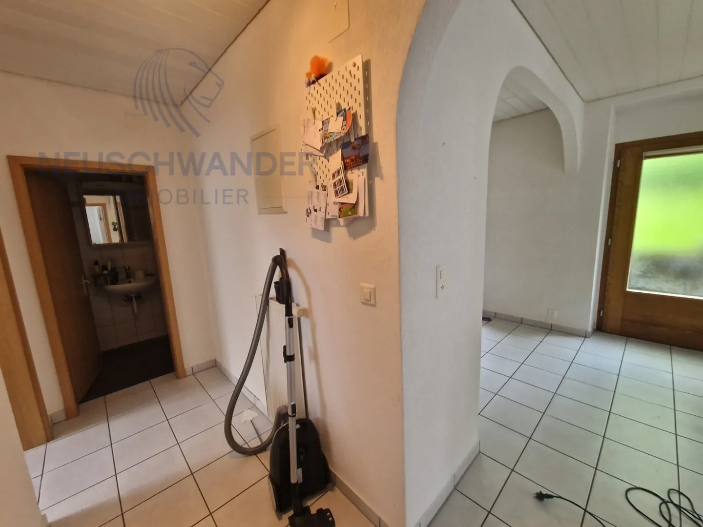 Wohngebäude 10,5 Zimmer - Foto 8 von 13