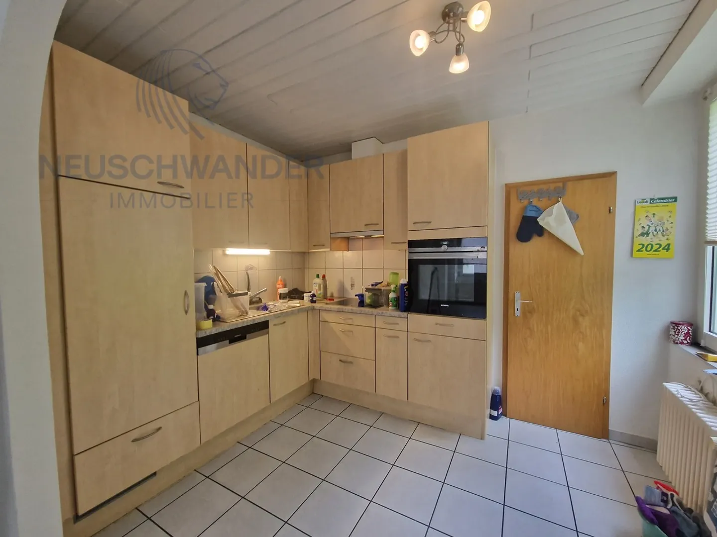 Wohngebäude 10,5 Zimmer - Foto 4 von 13
