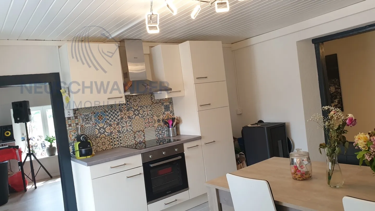 Residential building for sale - Photo 13 of 25